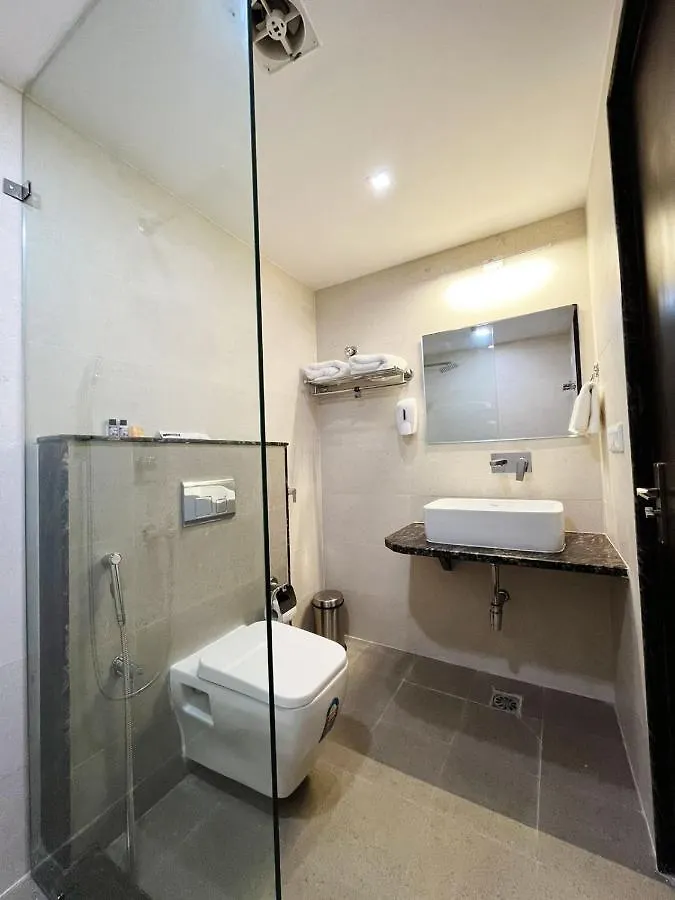 Hotel Mk Grand Varanasi 0*,